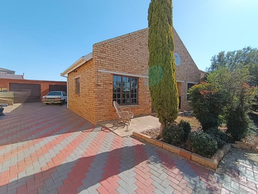 3 Bedroom Property for Sale in Vista Park Free State